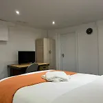 Apartment-Sleep6-Wifi-Family Friendly